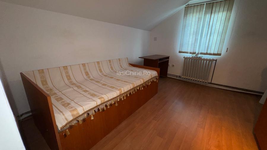 Vanzare Casa Sararie 6 camere - 16