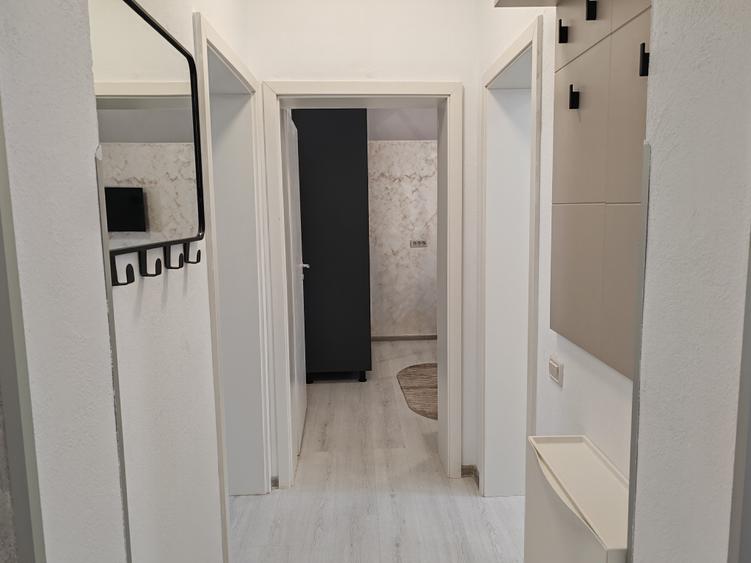 Apartament 3 camere recent renovat, mobilat si utilat nou zona Str. Lunga