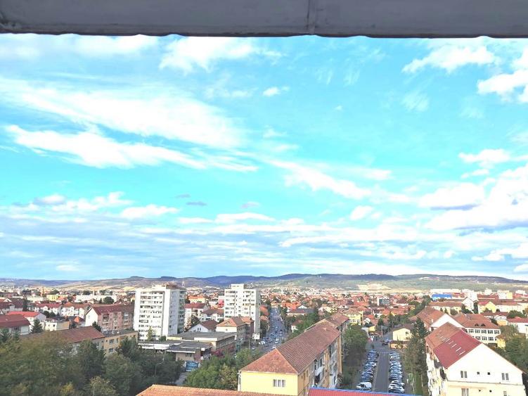 Apartament 3 camere etaj 10 pe Mihai Viteazu