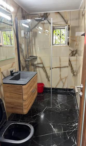 Închiriere Apartament 4 camere în Vitan