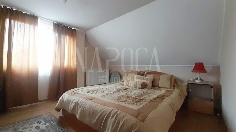 Casa 6 camere de vanzare in Floresti