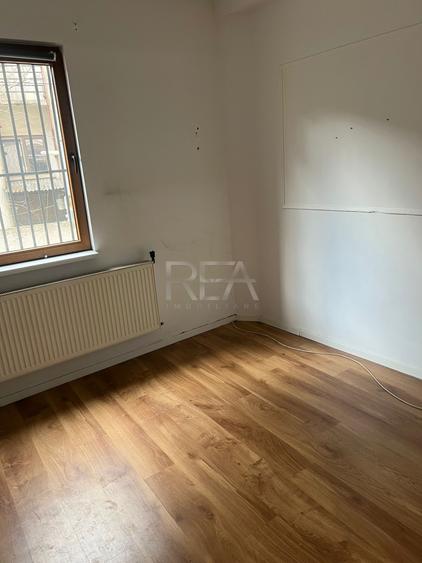 Apartament 5 camere în Vilă – Calea Călărașilor, 110mp, Ideal Sediu Firmă sau Ca