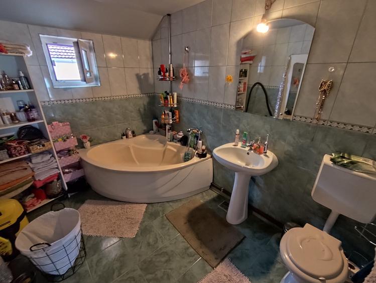 Casa Individuala 5 camere| teren 307 mp| zona Sebes