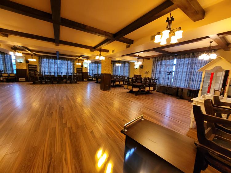 Vanzare Hotel sat Costi 1472 mp 870000 euro