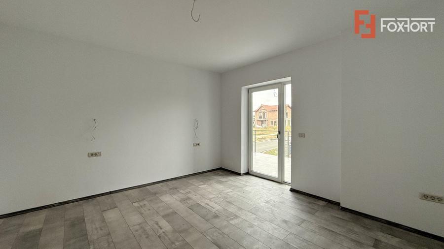 Duplex cu 3 camere si teren de 250 mp, zona Giarmata