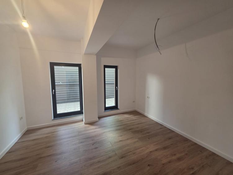 PIPERA APARTAMENT 4 CAMERE FINISAT MODERN | 2 LOCUEI PARCARE