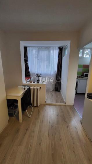 Garsonieră renovată, mobilată și utilată, cu parcare, zona semicentral - 5