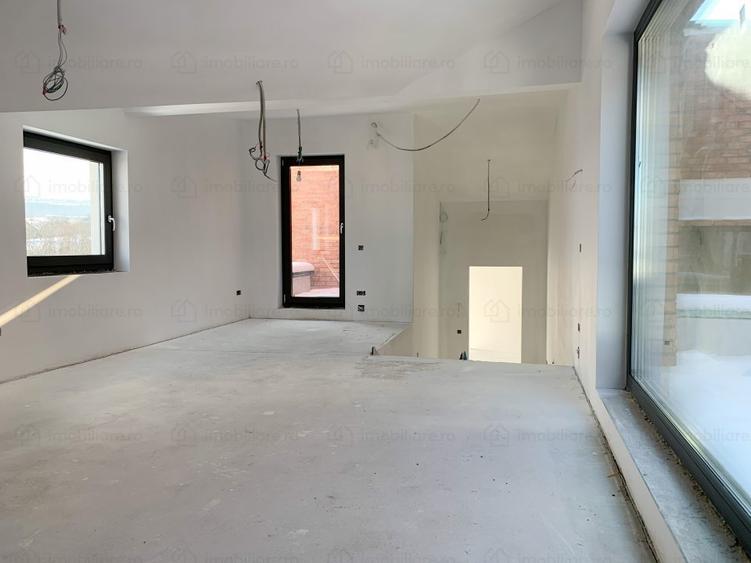 Duplex 6 camere in Europa