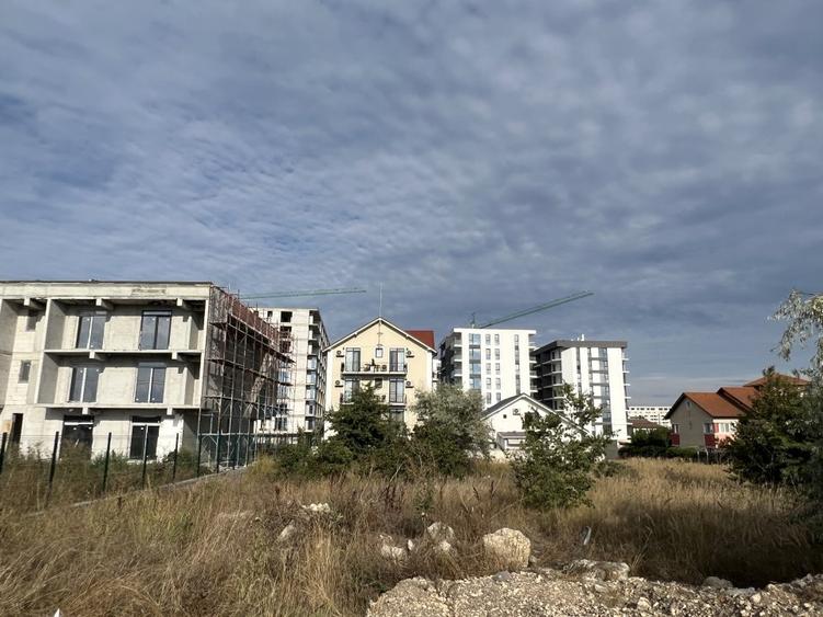 Vând teren intravilan Mamaia Sat-Negociabil