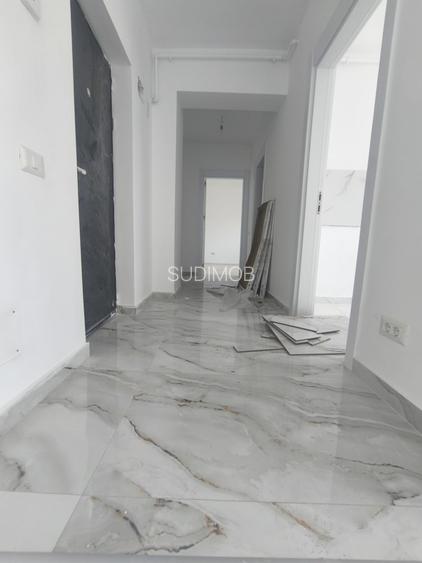 Grand Arena-apartament decomandat-acte gata - 6