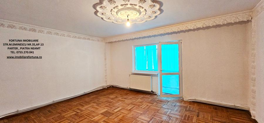 Apartament 3 camere decomandate, etaj 1,cu loc de parcare si boxa, Cl.Romanului