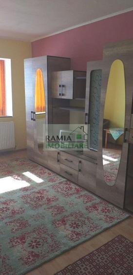Garsoniera de inchiriat zona Astra