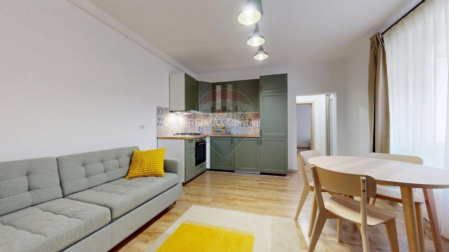 3 camere Centrul Istoric -acceptăm regim hotelier- 2 intrări separate - 2