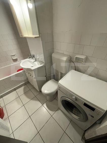 Apartament cu 2 camere, decomandat, zona George Enescu