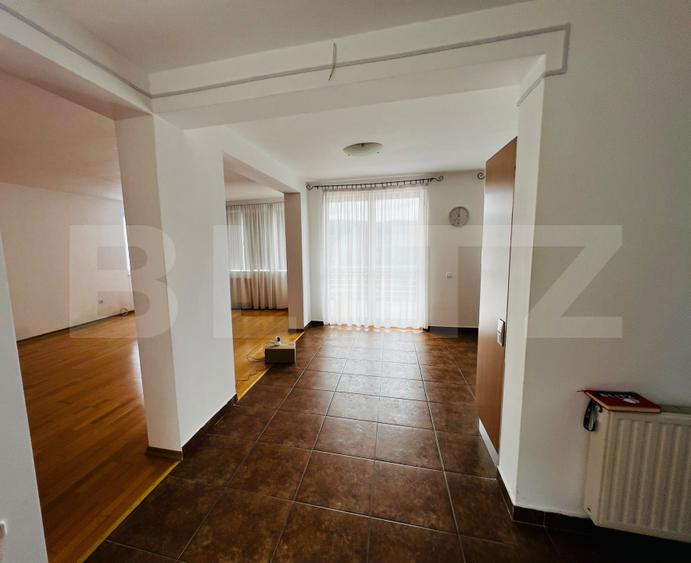 Casă cu teren 720 mp, Livezeni