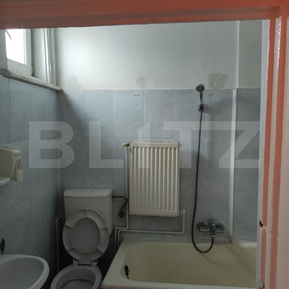 Proprietate 80 mp, teren 576 mp, dubla deschidere, strada Eternitea