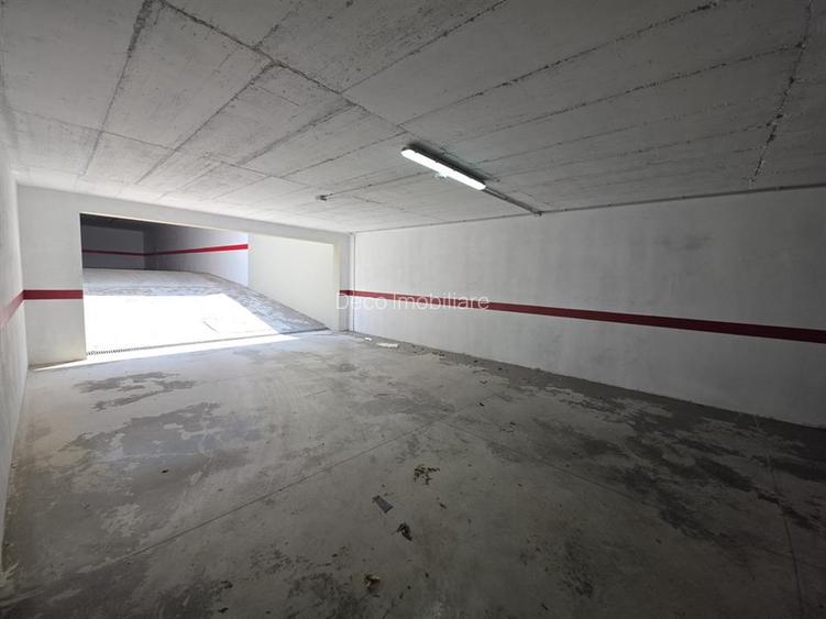 Apartament cu 3 camere lux zona La Terenuri - 28