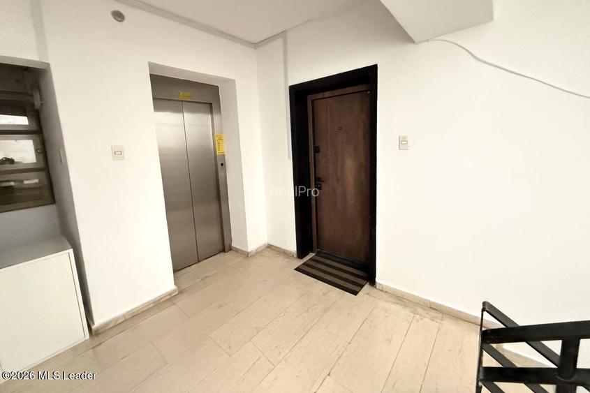 Polona - Duplex 256 mpu, 6 camere, etaje 6+7, panorama, terase 52 mp - 18
