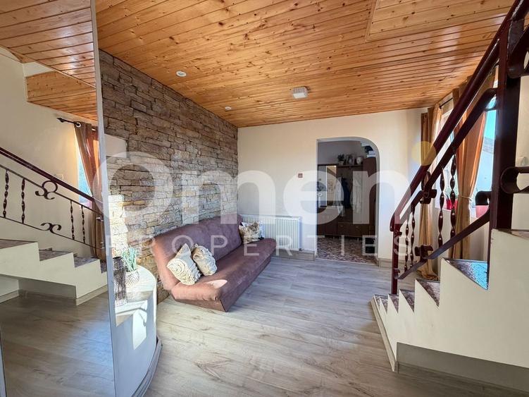 Casa individuala cu curte disponibila pentru vanzare, situata in zona centrala