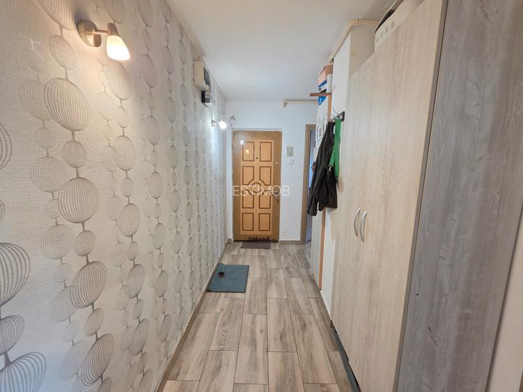 Ocazie! Cartier Stefan cel Mare confort 1 decomandat  etaj intermediar, parcare - 18