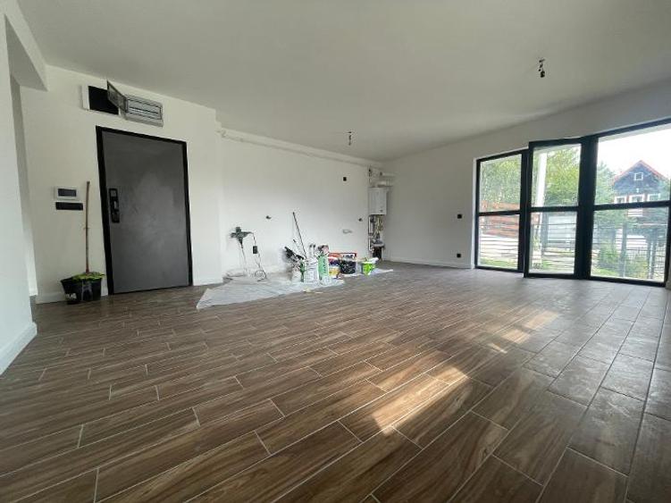 5000 REDUCERE! Ap 2c complex exclusivist, zona Furnica-Peles, 2025, 65mp
