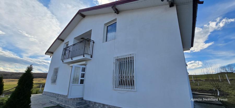 Casa noua cu etaj la Cervicesti