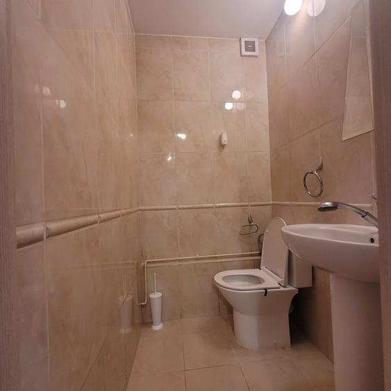 Vand apartament cu 3 camere Centrul Civic, Strada Toamnei