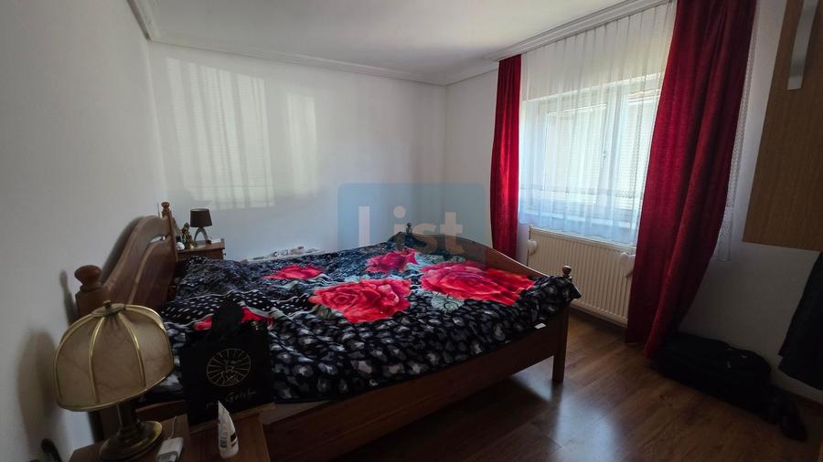 Casă D+P+M + teren 6.377 mp | Posibilitate parcelare | Simian