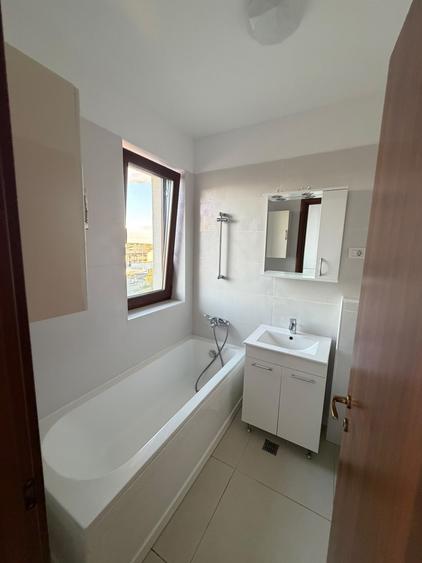 4 camere bloc nou Baneasa - Sisesti // 2 bai // Loc de parcare propriu