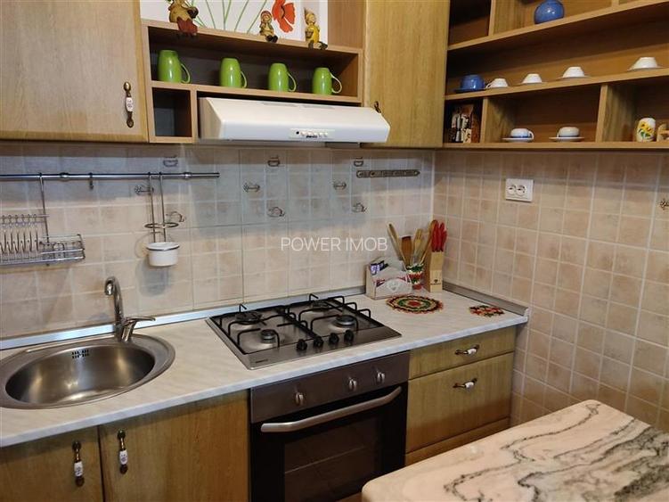VILA 5 CAMERE, FARA CURTE, GARAJ, CENTRAL, ZONA LIVADA POSTEI - 15