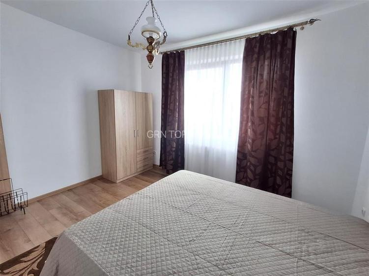 Apartament 3 camere decomandat 2 bai parcare Sura Mare - 12