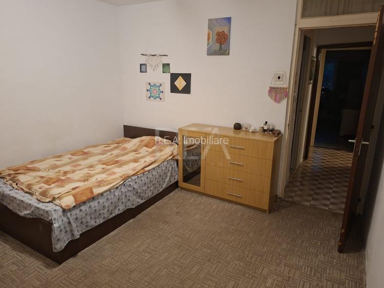 3 camere, et 1/4, 76mp, bloc 1988-Uverturii