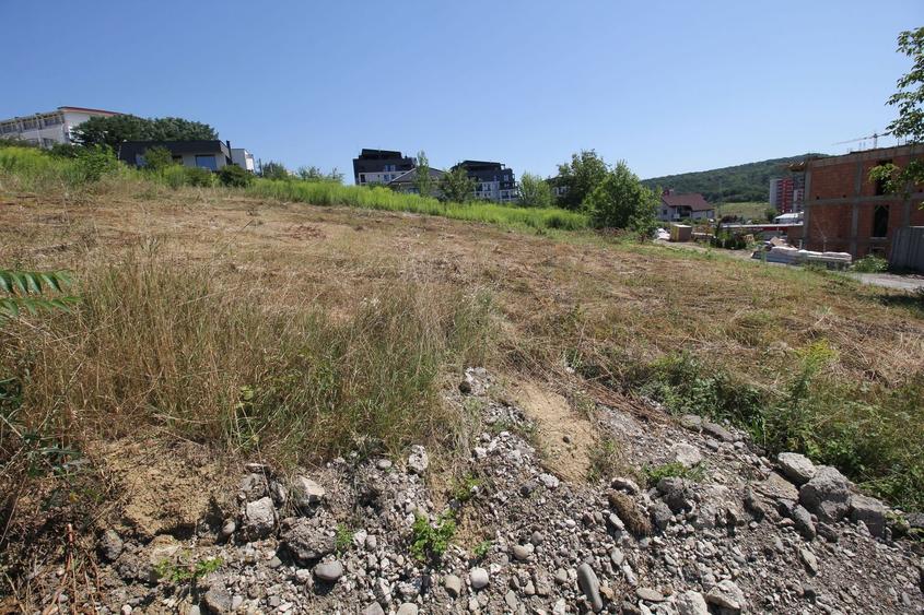 Teren intravilan cu proiect de casă, 1.070 mp.Targu Mures