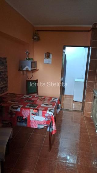 Apartament 3 camere mobilat Micro 21 - 4