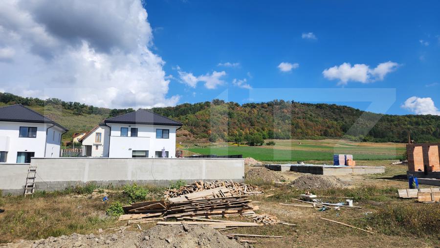 Casa de vanzare, 120 mp, zona Corunca
