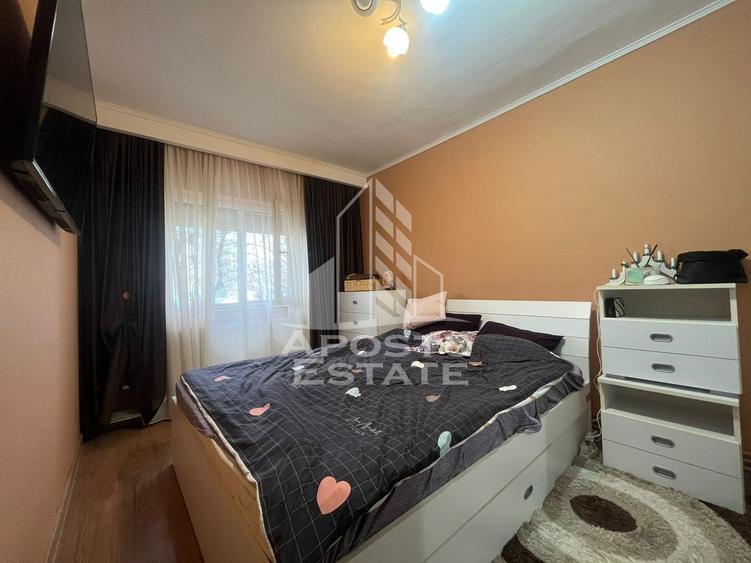 Apartament 3 camere, centrala proprie, zona Confectii