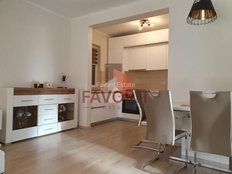 Disponibil imediat. Curte privata. 2 locuri de parcare - 5