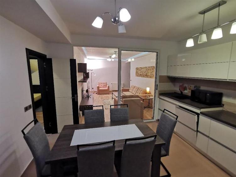 Inchiriem Apartament 3 Camere 94 Mp, Modern, Semidec, Tractorul