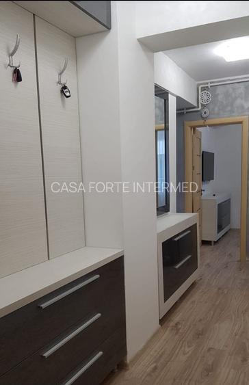 2 camere Statiunea Mamaia zona hotel Vega 105000 euro