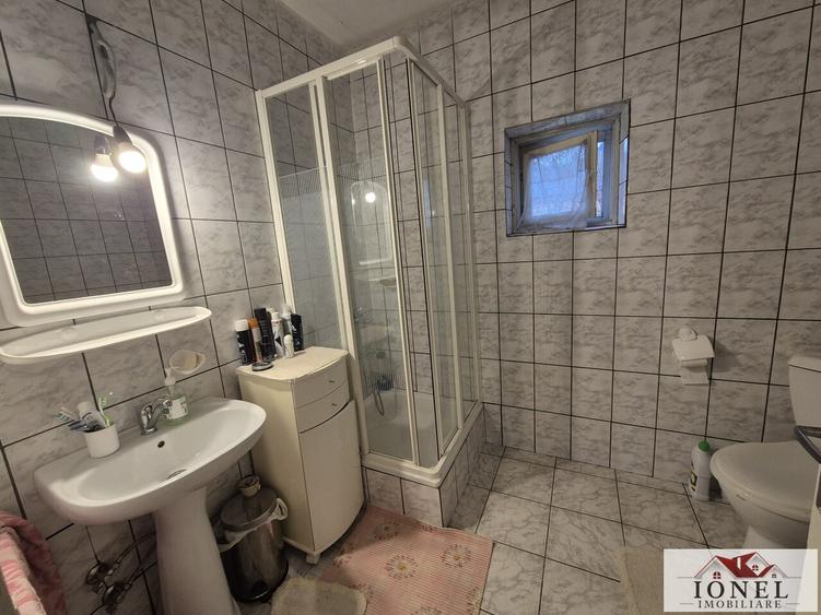 Casa de vanzare in Cugir 959 mp teren