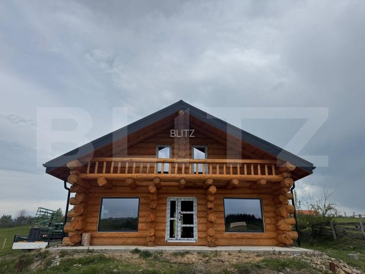 Casa 5 camere, teren 4740 mp, 240 mp , Marisel
