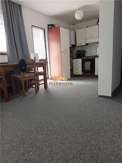 CASA CU ETAJ IN ORAS