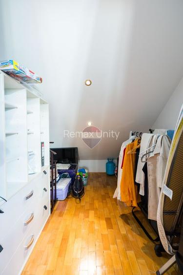 Casă de închiriat cu grădină, terasă și garaj | BUNLOC - 38