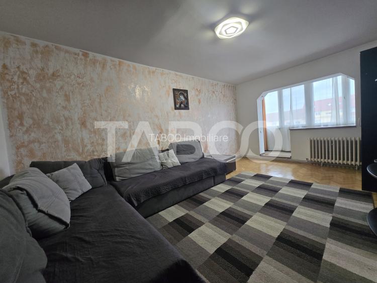 Apartament decomandat 3 camere de inchiriat 64mpu zona Strand Sibiu - 2