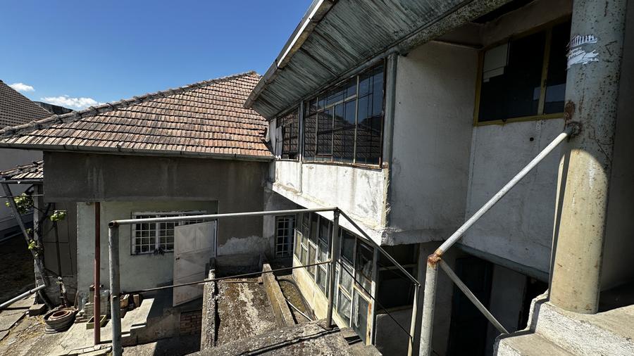 Vanzare Casa P+M Ampoi 3 Garaj 320 mp Teren Imprejmuita la asfalt Pozitie Firma