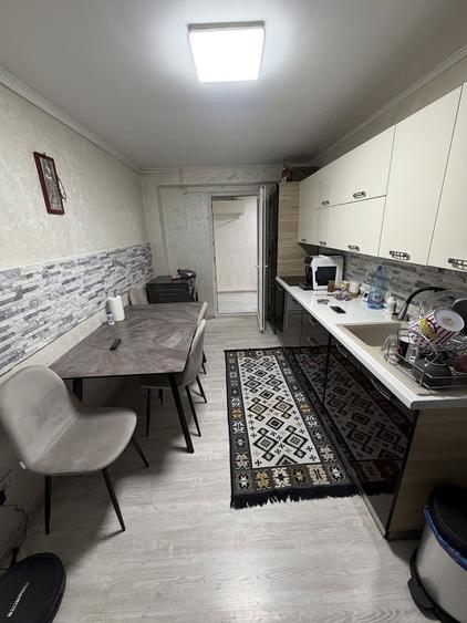De vânzare apartament 3 camere la Cheie 74 mp