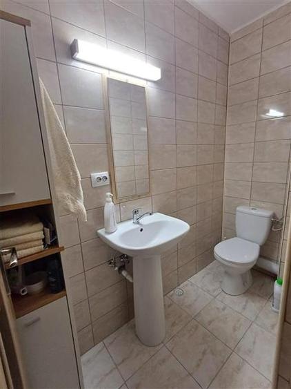 Apartament 4 camere 2 bai terasa mare de vanzare