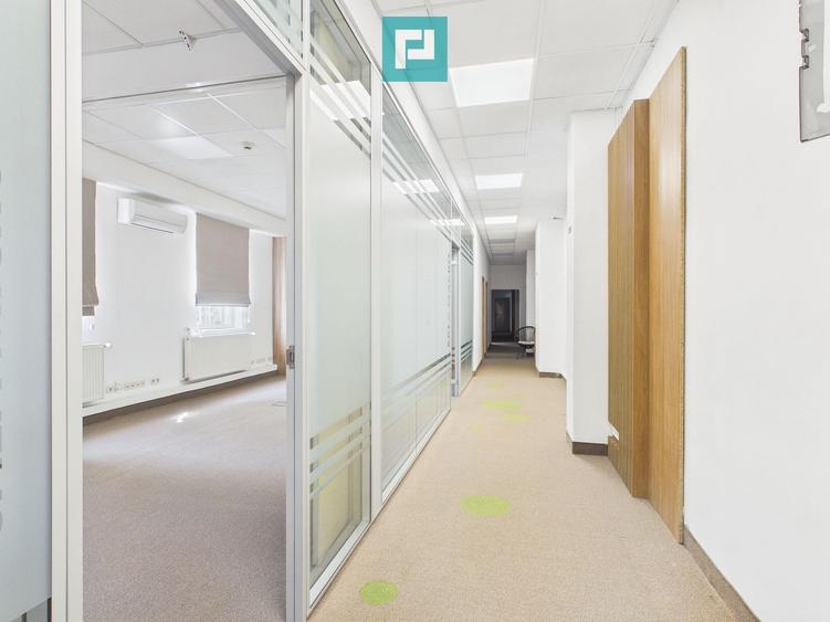 Birouri Ultracentrale, 185,5 mp, Parcare Proprie