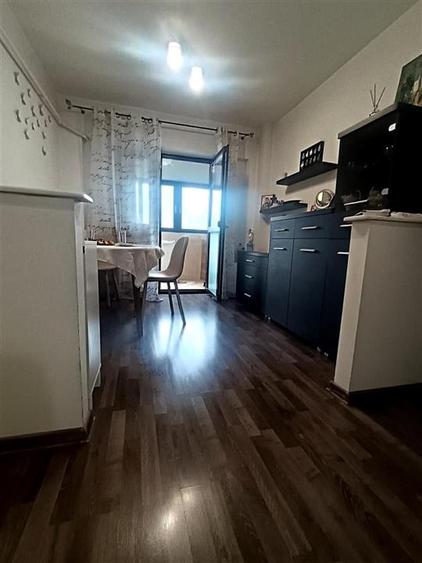 Apartament 3 camere, zona Garii, Etaj 2 in suprfata de85 mp