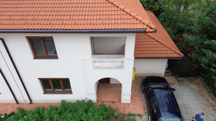 Casa 3 camere de vanzare in Curtea Domneasca